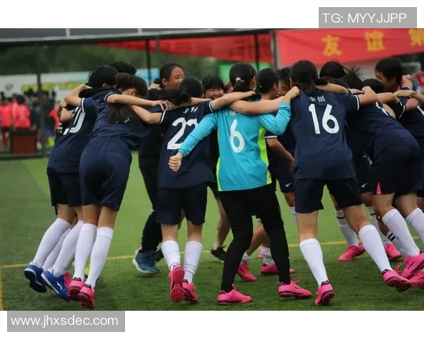 足球的激情与梦想交织成感人瞬间的美丽篇章